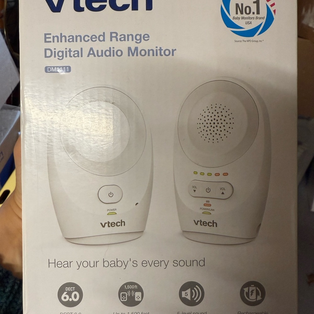 White Digital Voice Recorder with Enhanced Range and Audio Clarity